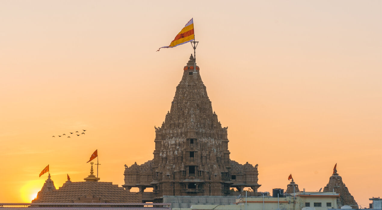 Dwarkadhish with 2 Jyotirling